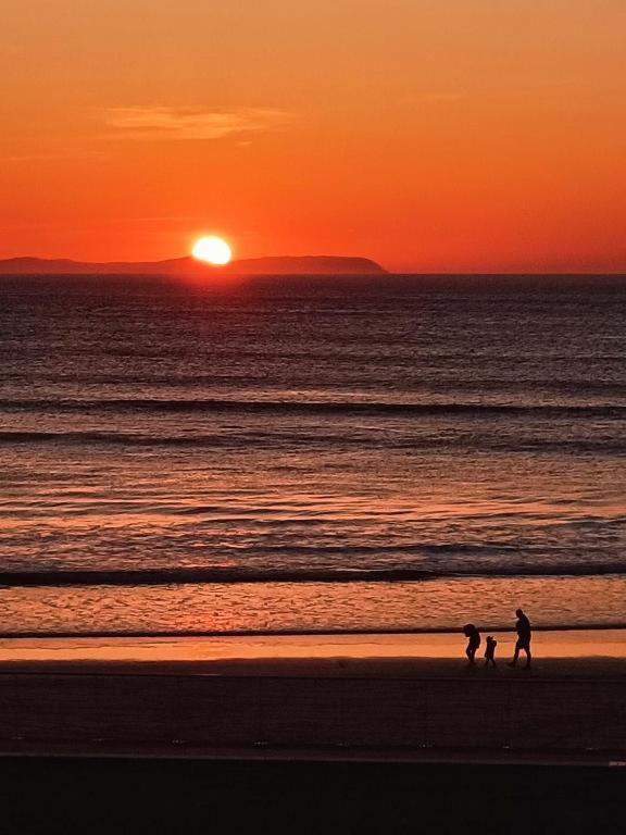 6 Golf Terrace - Portrush By The Sea Apartment ภายนอก รูปภาพ