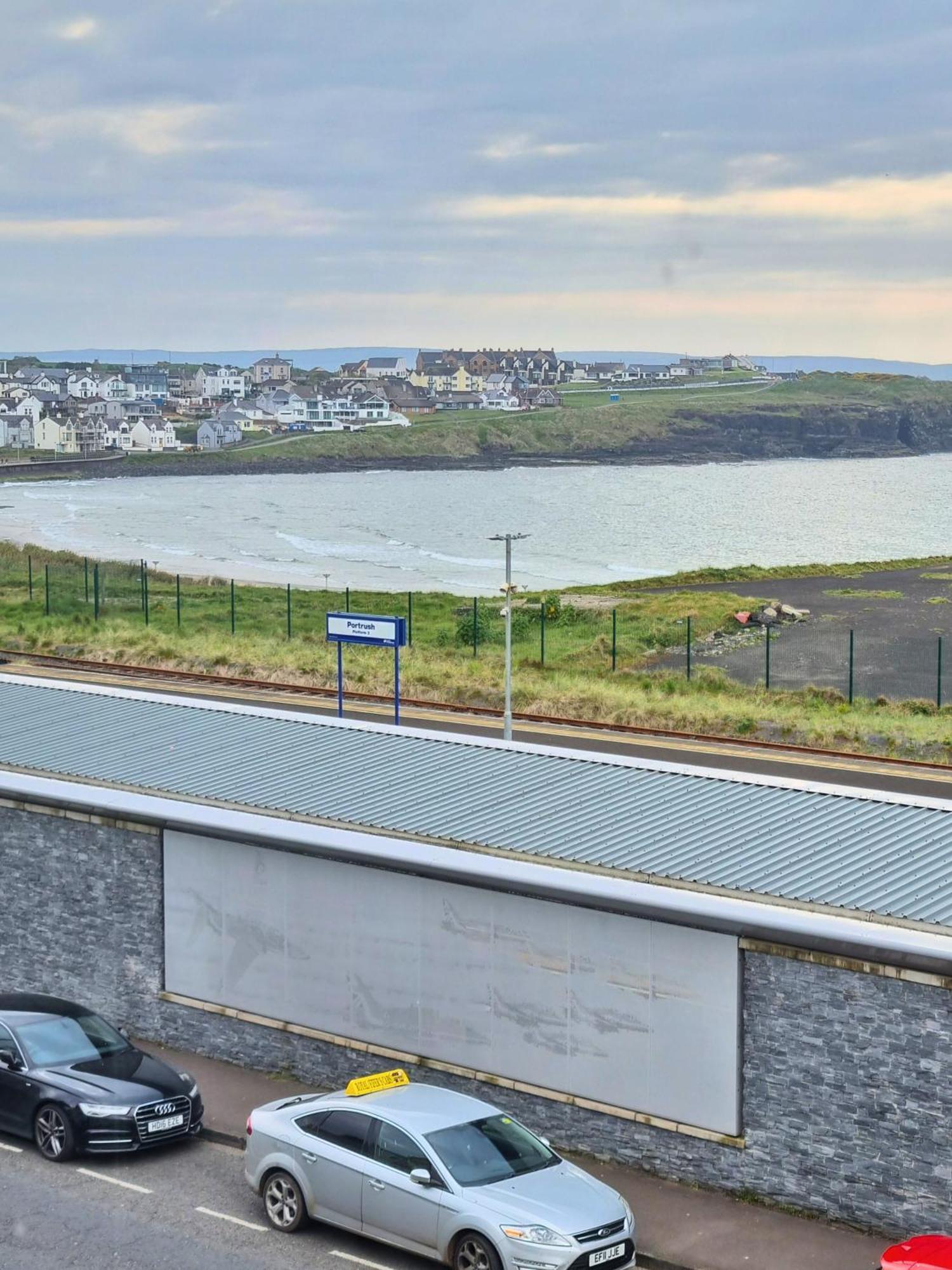 6 Golf Terrace - Portrush By The Sea Apartment ภายนอก รูปภาพ
