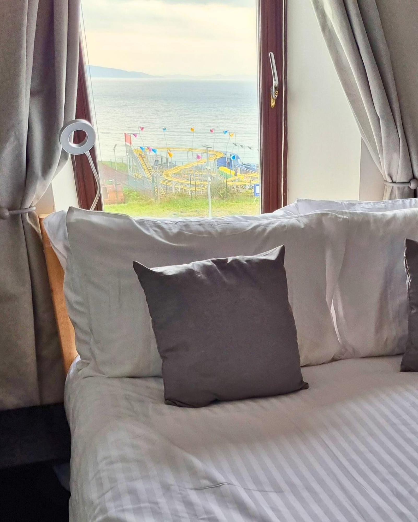 6 Golf Terrace - Portrush By The Sea Apartment ภายนอก รูปภาพ